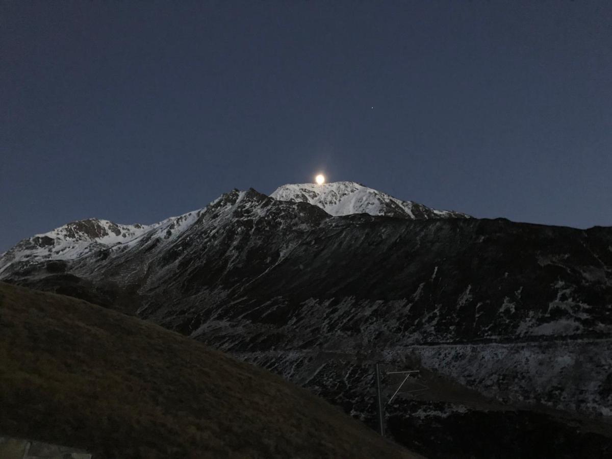 B&B Ursi Andermatt Bagian luar foto
