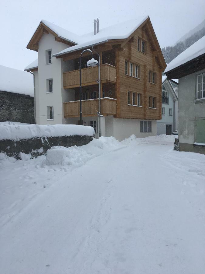B&B Ursi Andermatt Bagian luar foto